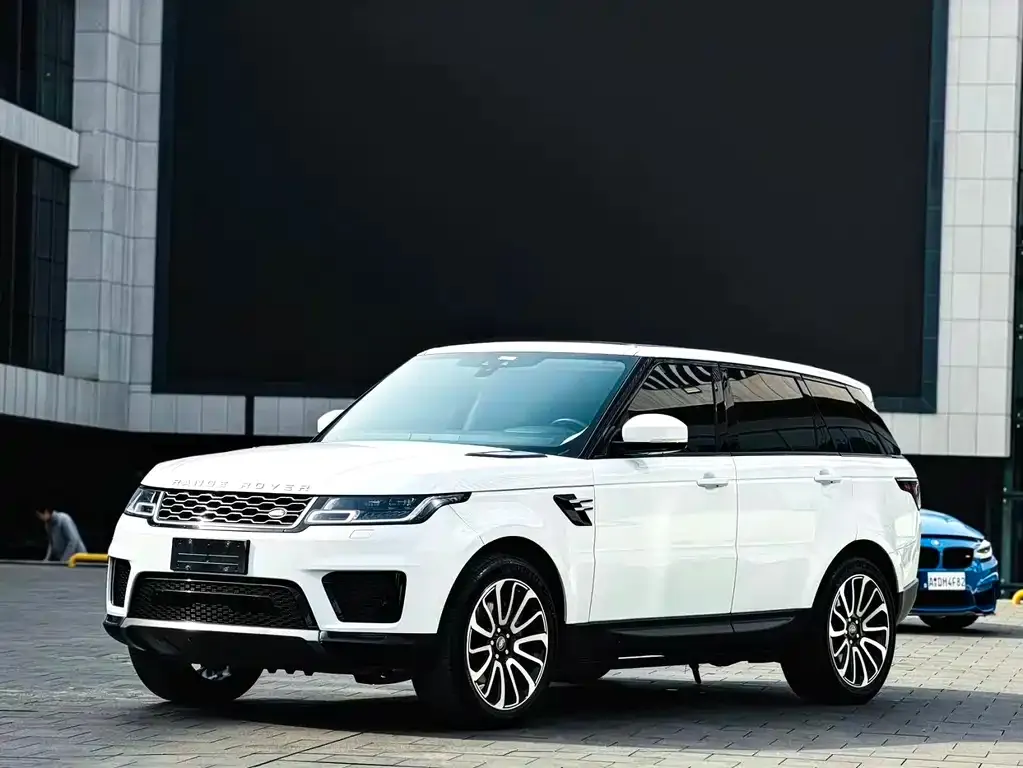 Land Rover Sport — фото 1