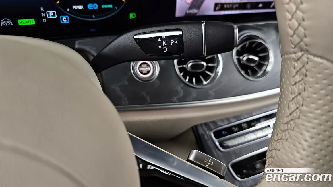 Mercedes-Benz E-Class — фото 2
