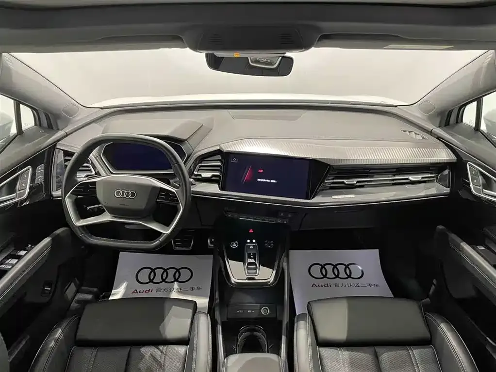 Audi Q4 e-tron — фото 9