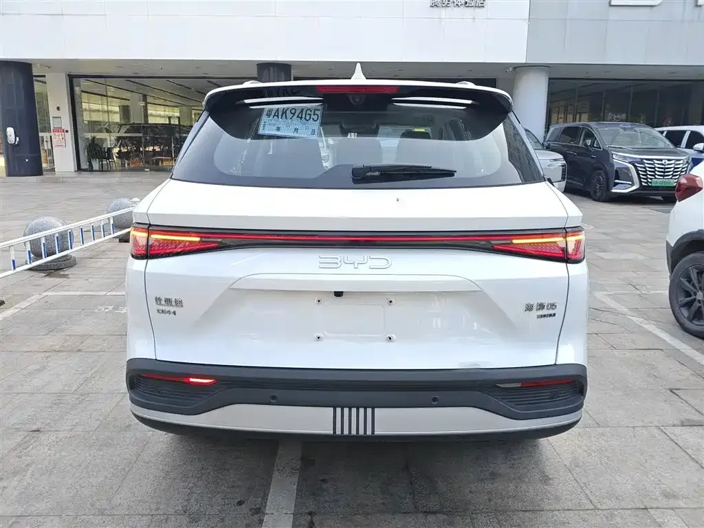 BYD Seal 05 DM-i — фото 6