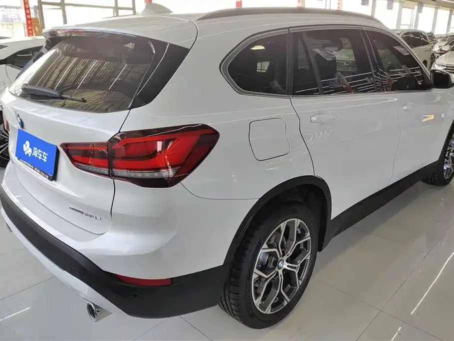 BMW X1 — фото 10