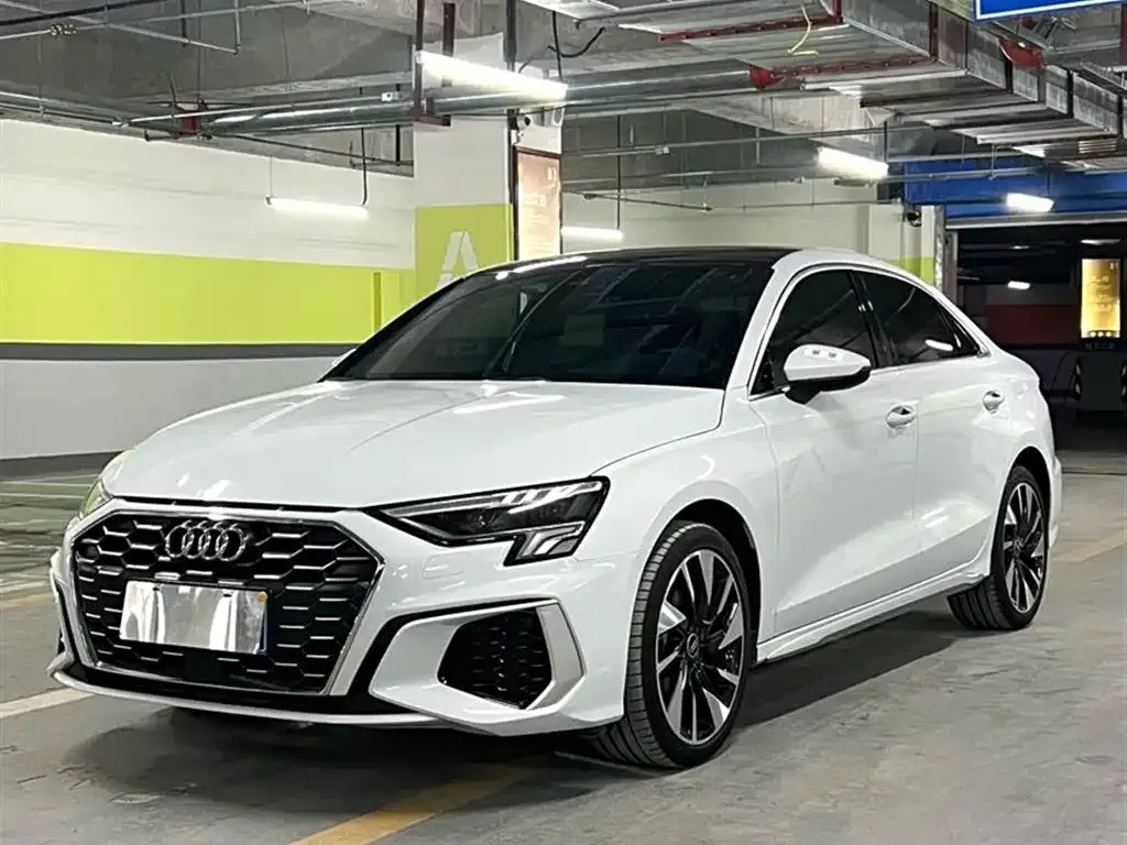 Audi A3 — фото 1