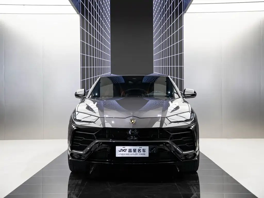 Lamborghini Urus — фото 8