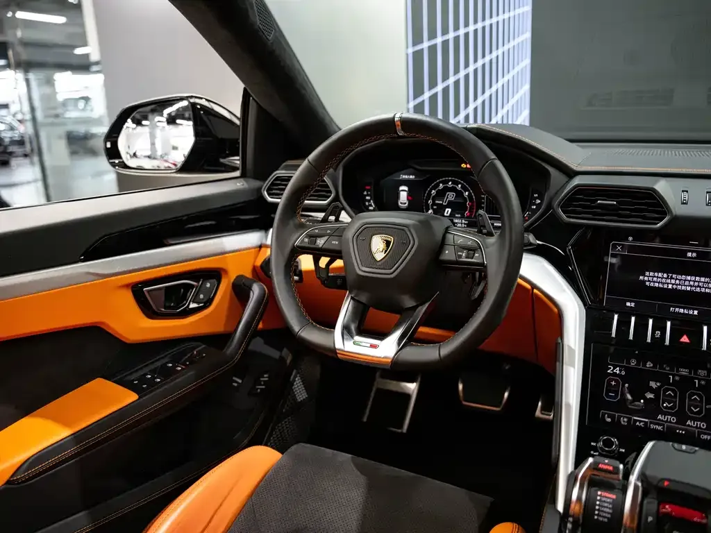 Lamborghini Urus — фото 4