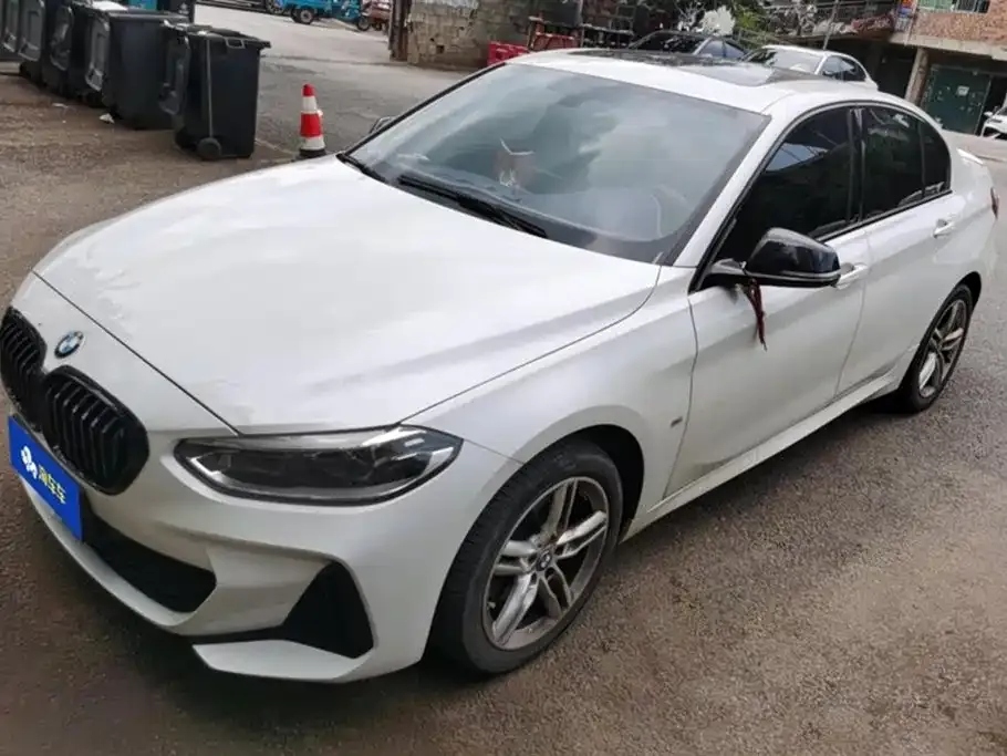 BMW 1 Series — фото 1