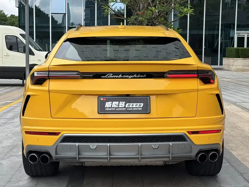 Lamborghini Urus — фото 3