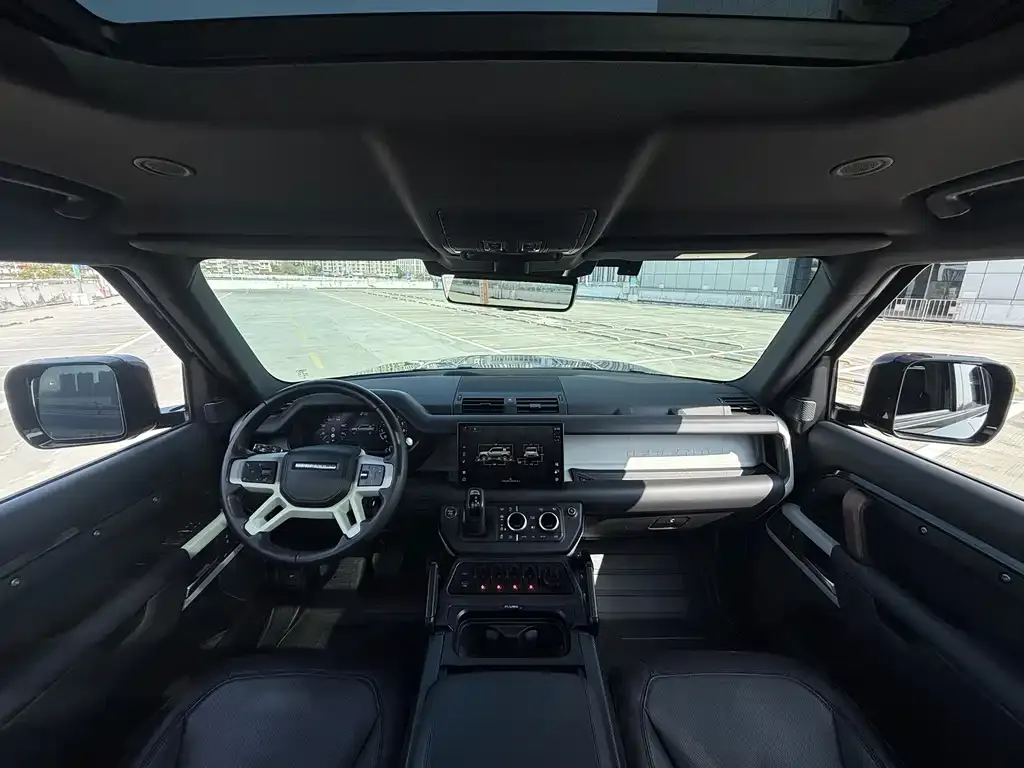 Land Rover Defender — фото 5