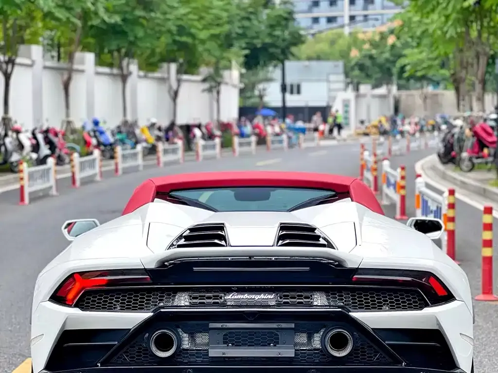 Lamborghini Huracan — фото 4