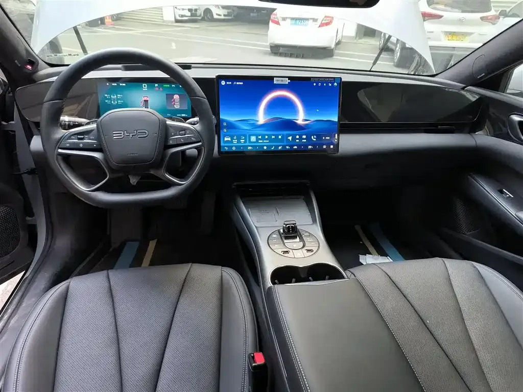 BYD Seal — фото 7