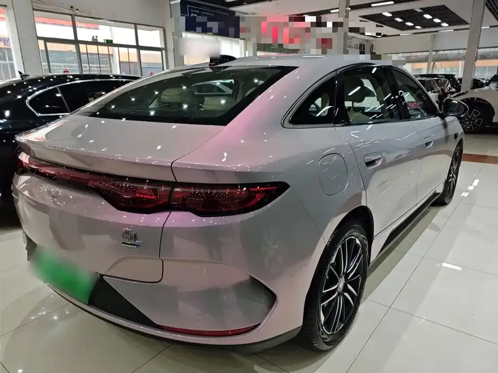 BYD Qin L — фото 4
