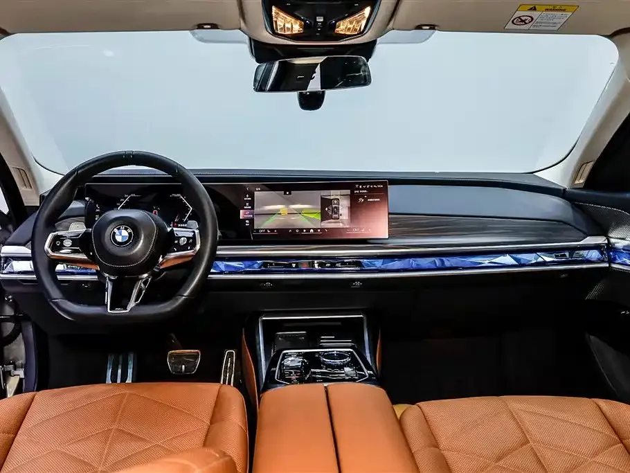 BMW 7 Series — фото 4