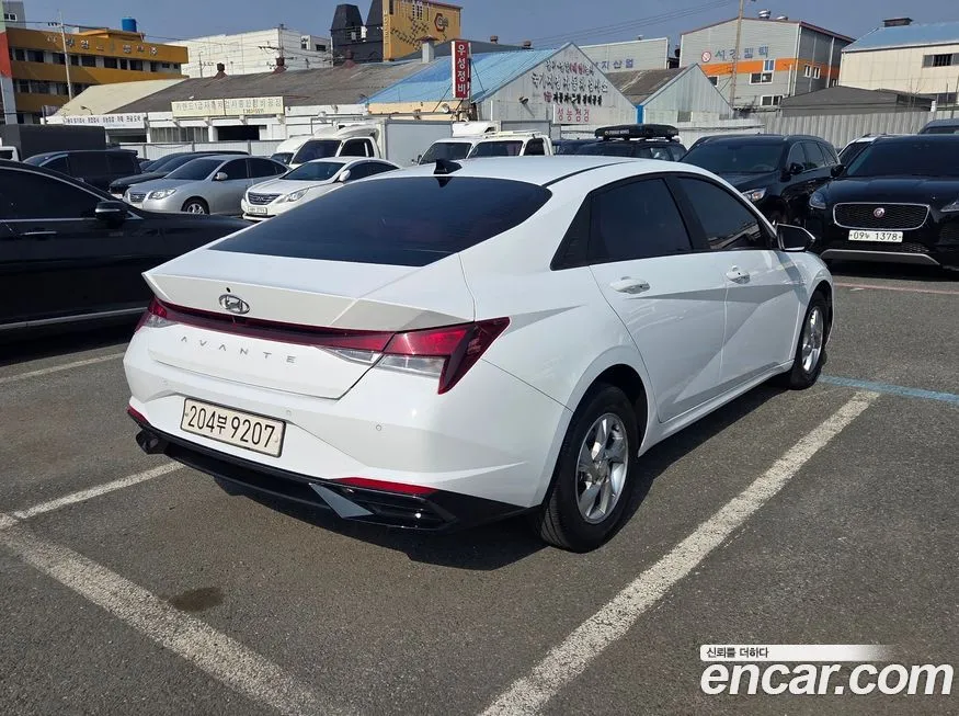 Hyundai AVANTE — фото 5