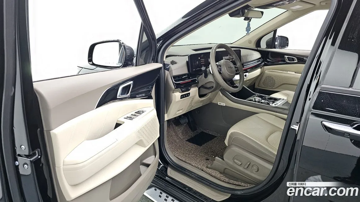 Kia Carnival — фото 10