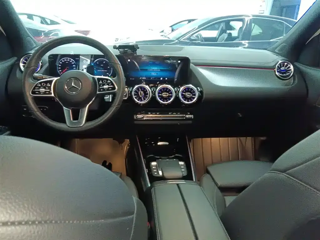 Mercedes-Benz GLA — фото 2