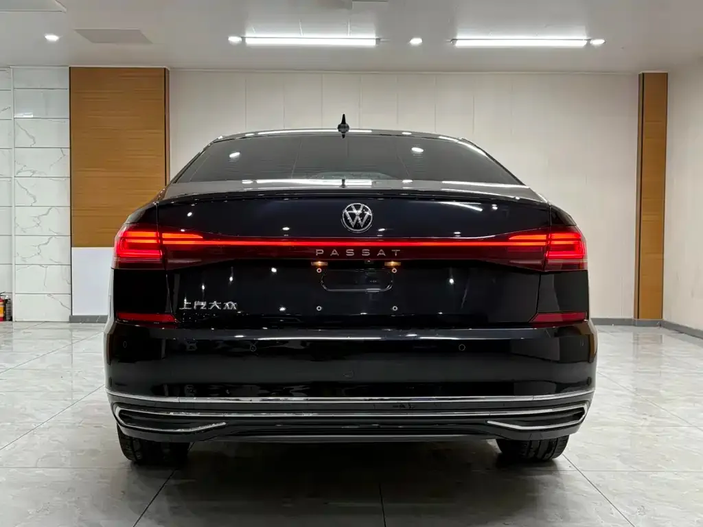 Volkswagen Passat — фото 4
