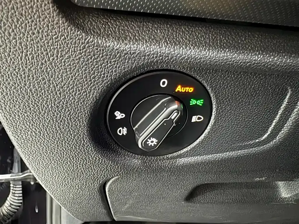 Volkswagen Passat — фото 7