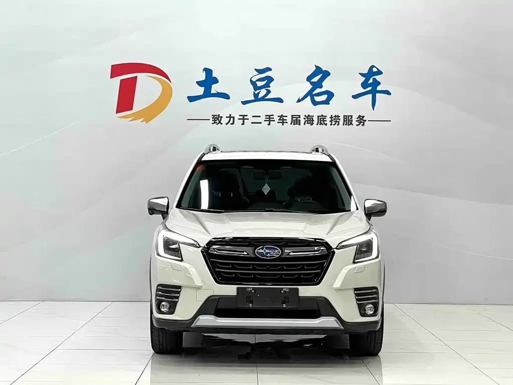 Subaru Forester — фото 2
