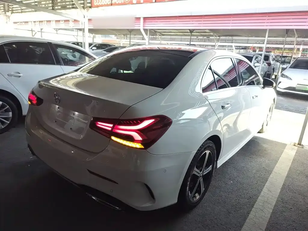 Mercedes-Benz A-Class — фото 9