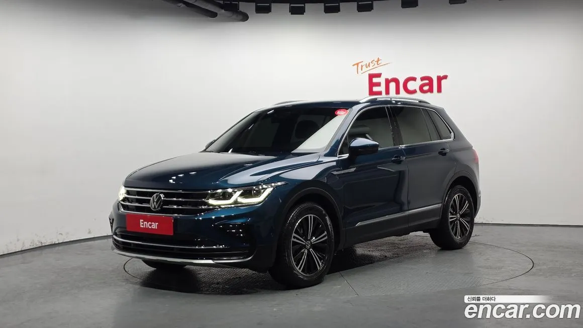 Volkswagen Tiguan — фото 1