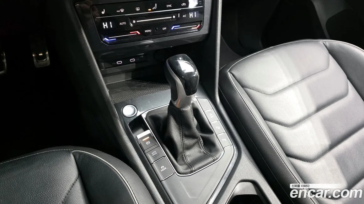 Volkswagen Tiguan — фото 2