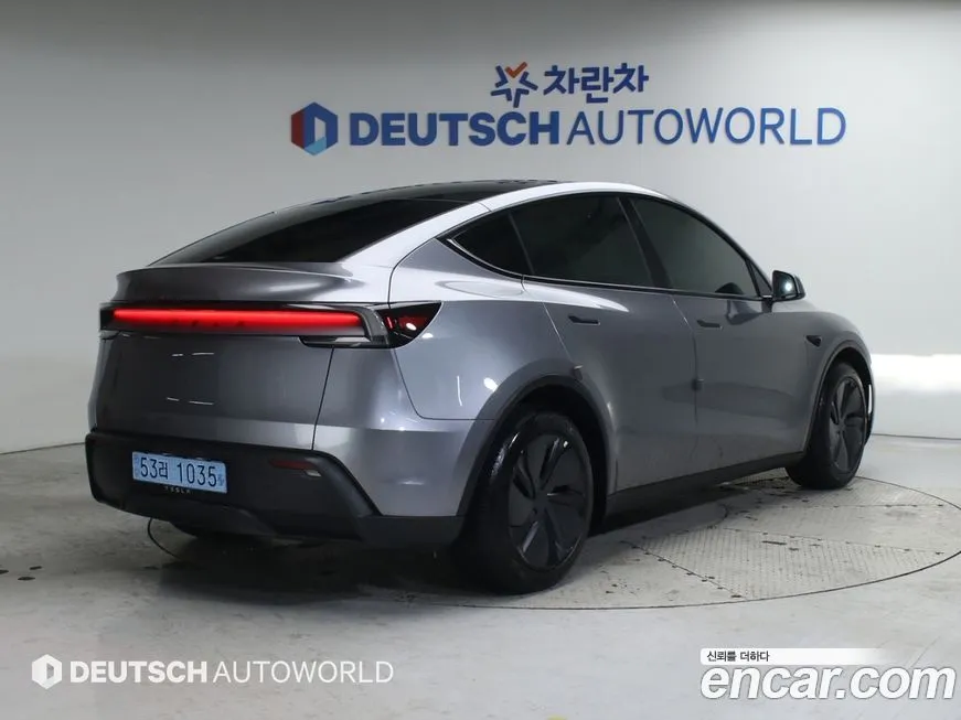 Tesla Model Y — фото 3