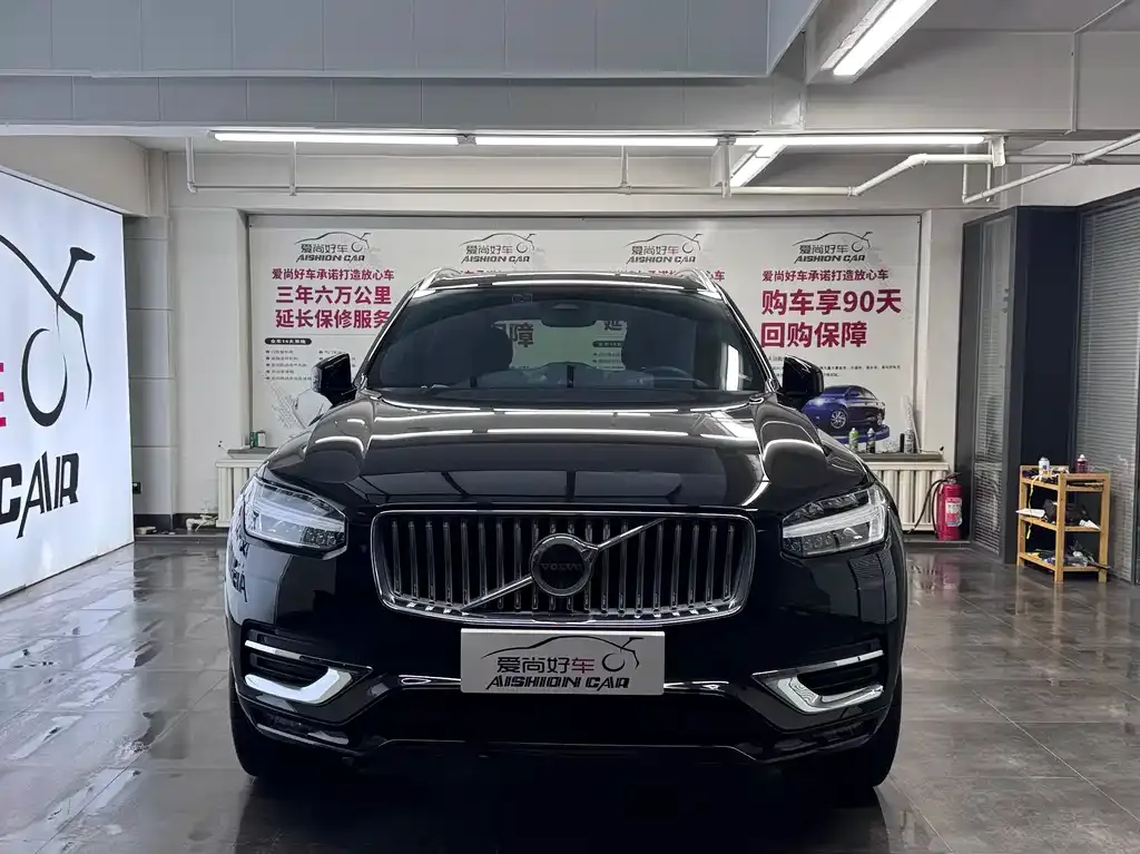 Volvo XC90 — фото 9