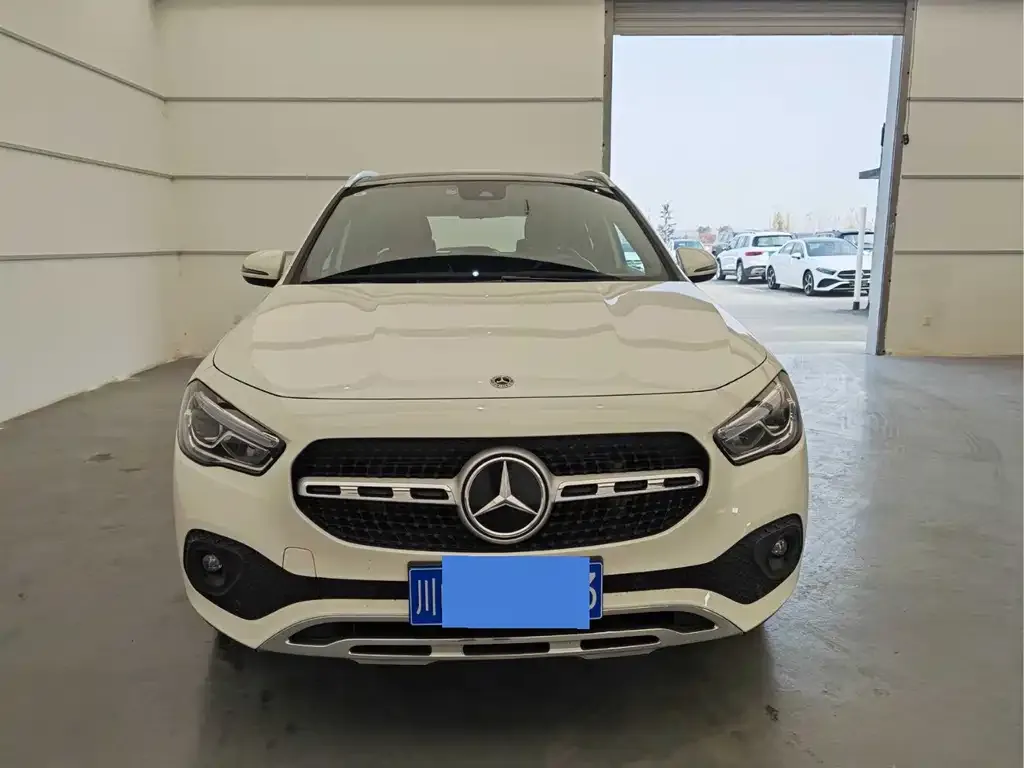 Mercedes-Benz GLA — фото 8