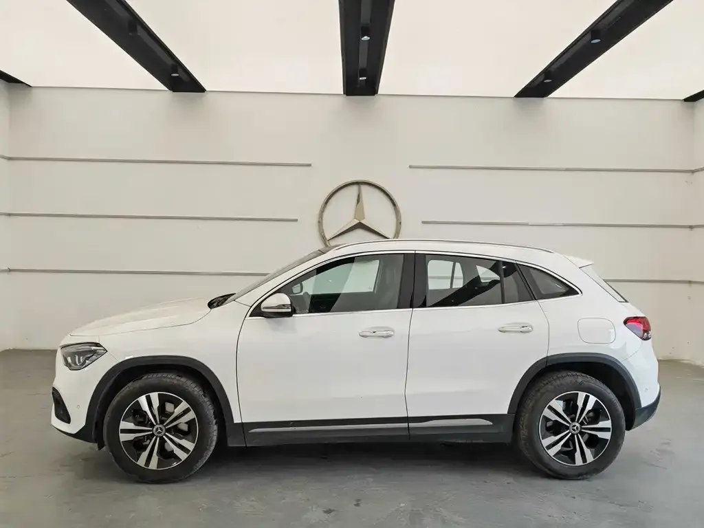 Mercedes-Benz GLA — фото 9