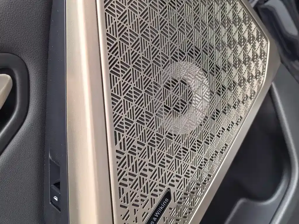 BMW 5 Series — фото 10
