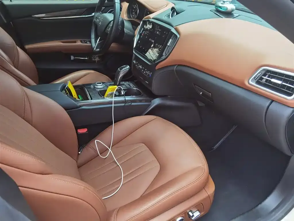 Maserati Ghibli — фото 4