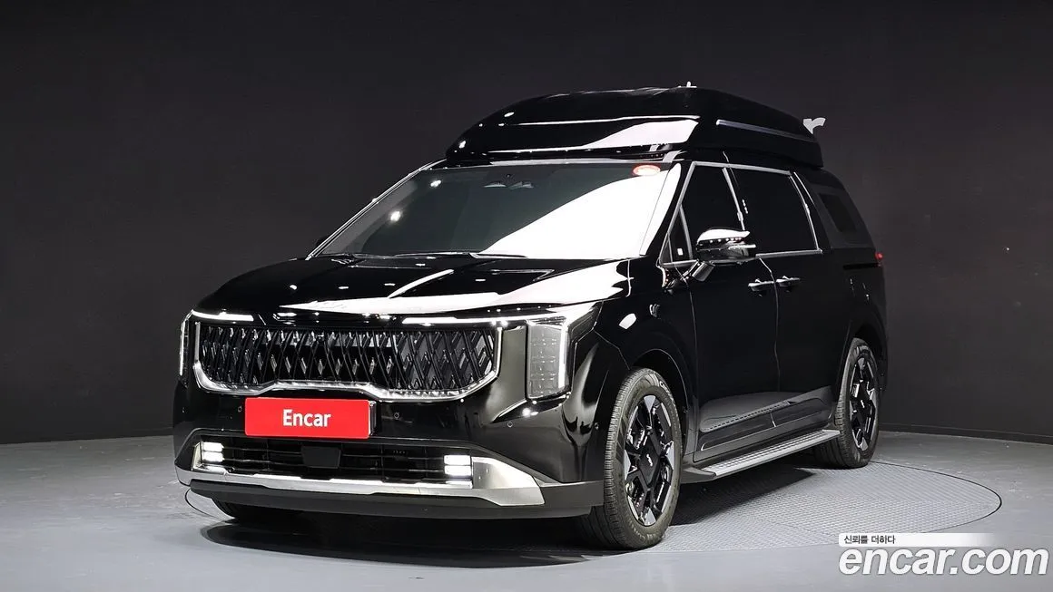 Kia Carnival — фото 1