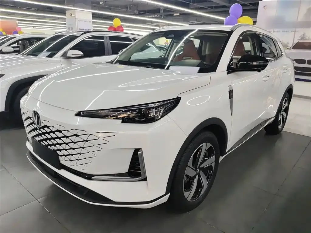 Changan CS55PLUS — фото 1