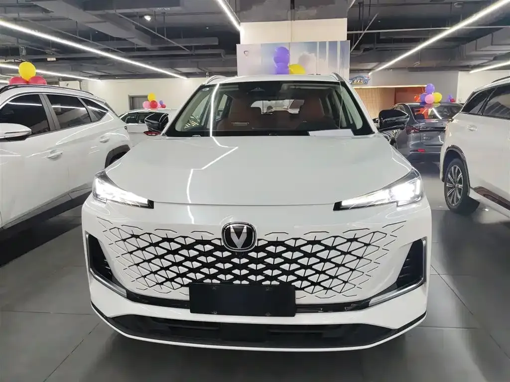 Changan CS55PLUS — фото 10
