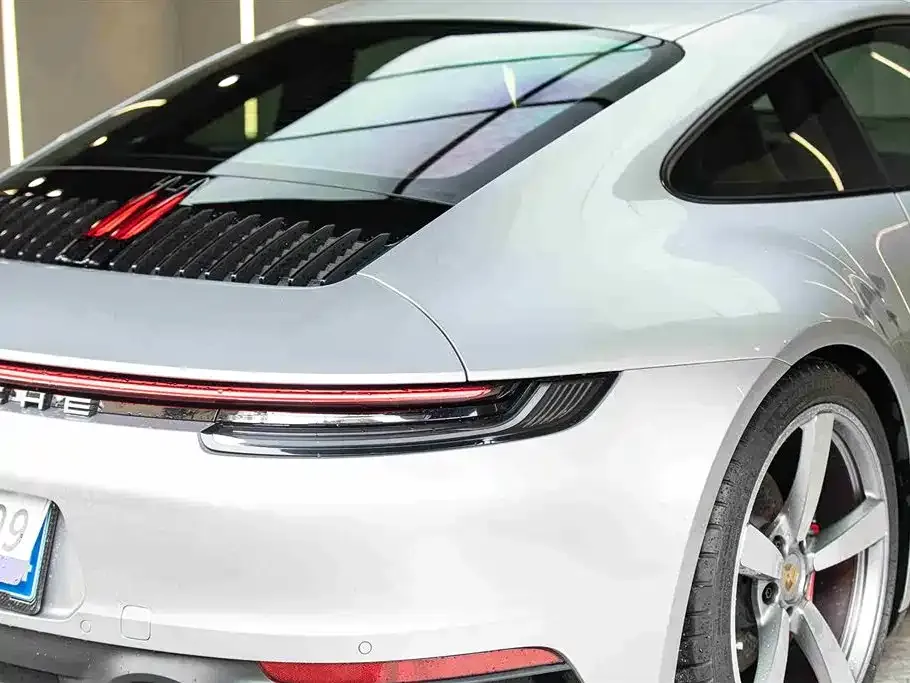 Porsche 911 — фото 10