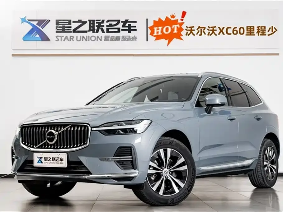 Volvo XC60 — фото 1