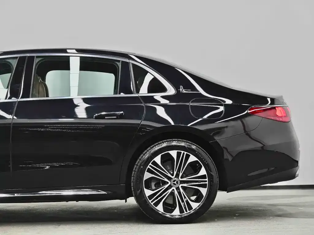 Mercedes-Benz E-Class New Energy — фото 9