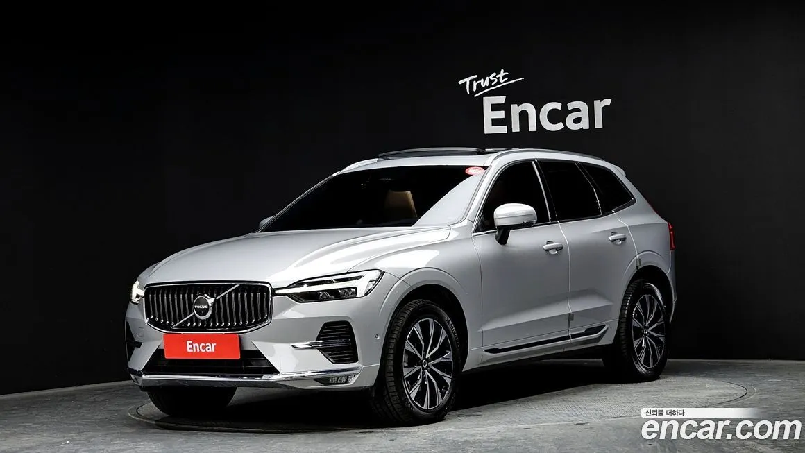 Volvo XC60 — фото 1