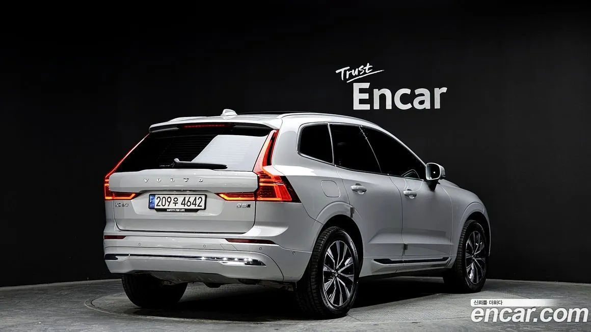Volvo XC60 — фото 2