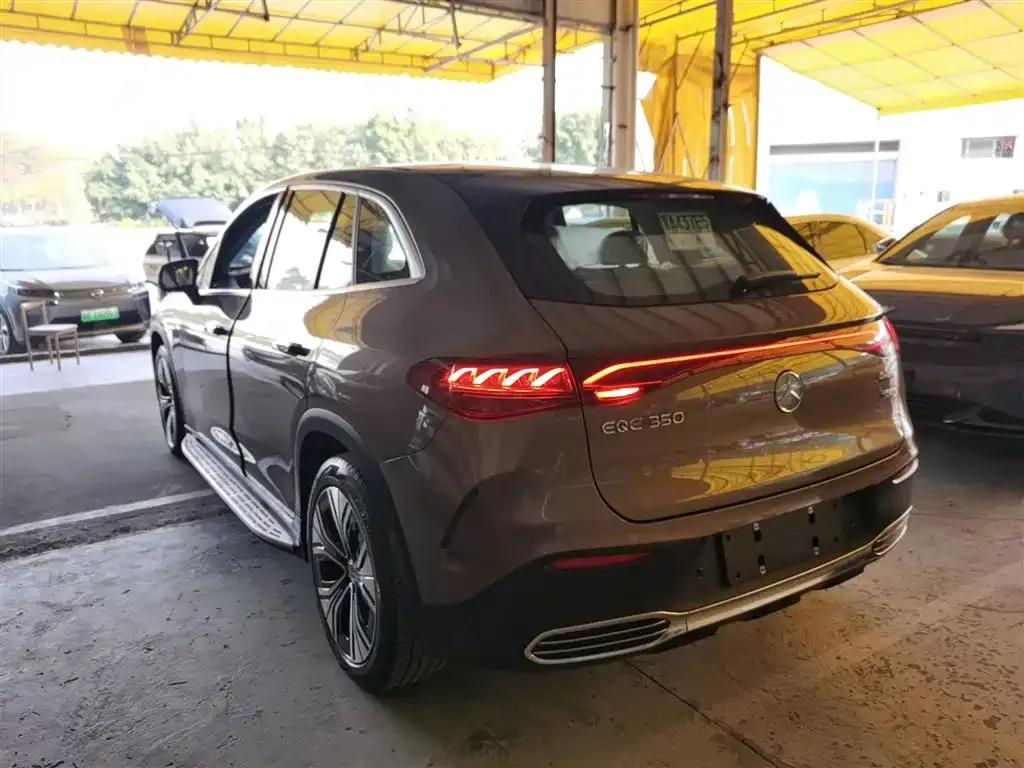 Mercedes-Benz EQE SUV — фото 2