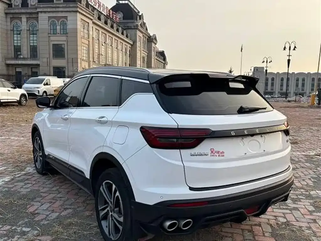 Geely Binyue — фото 10