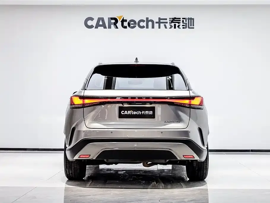 Lexus RX — фото 2
