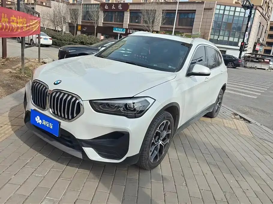 BMW X1 — фото 1