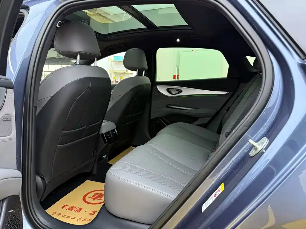 BYD Seal 07 DM-i — фото 9
