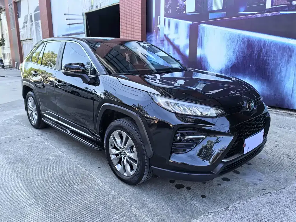 Toyota Wildlander — фото 10