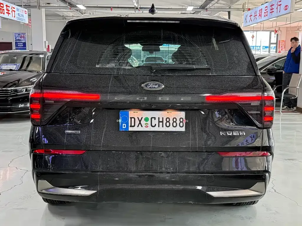 Ford Edge — фото 10