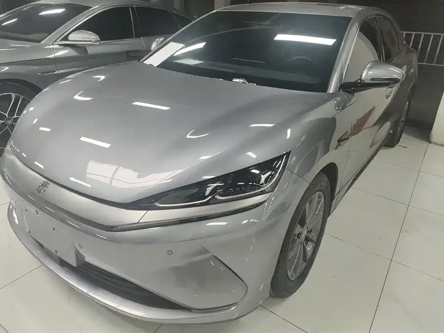 BYD Qin L — фото 1