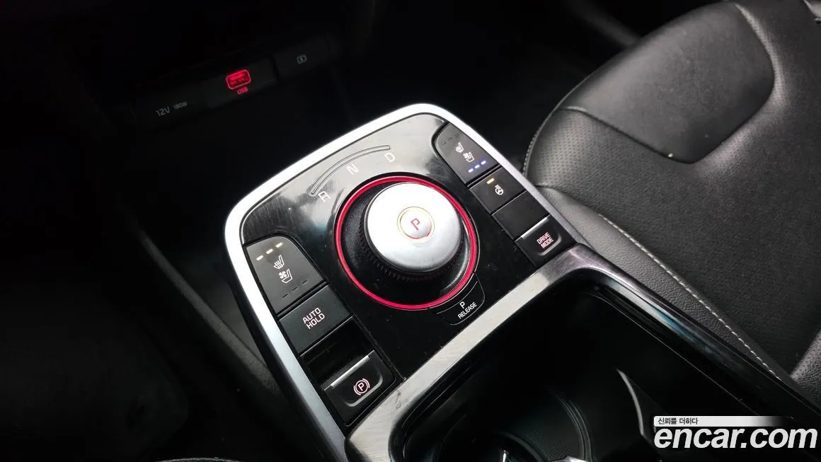 Kia Niro — фото 10
