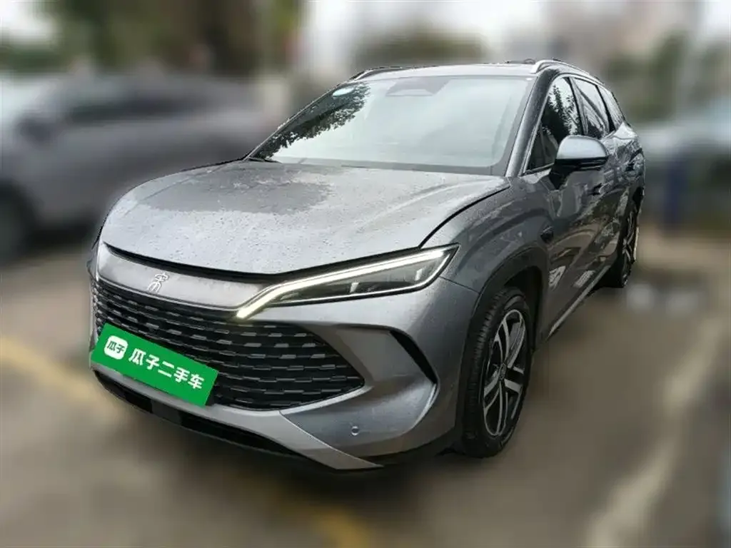BYD L DM-i — фото 1