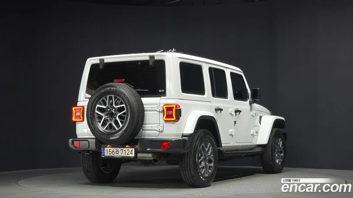 Jeep Wrangler — фото 4