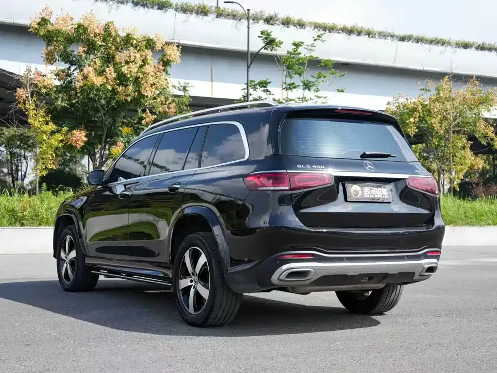 Mercedes-Benz GLS — фото 8
